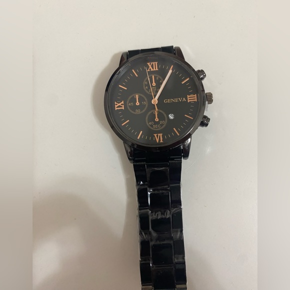 NWT-Mens Black and Rose Gold Watch - Picture 4 of 4